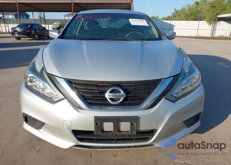 2016 Nissan Altima 2.5 S z USA, uszkodzony, nr VIN 1N4AL3AP2GN347261